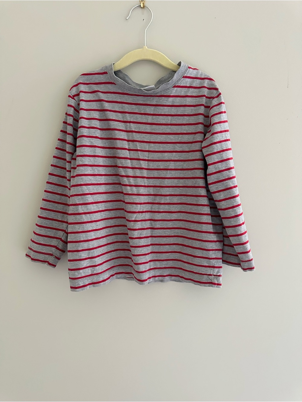 Hanna Andersson Boys Long Sleeve Striped T-Shirt, Size 5 / 110cm, Gray/Red